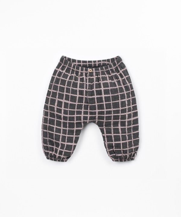 Fabric trousers with checkered pattern