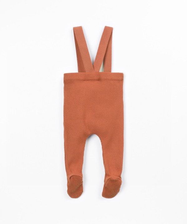 Leggings with adjustable straps