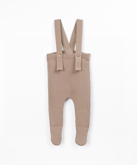 Leggings with adjustable straps