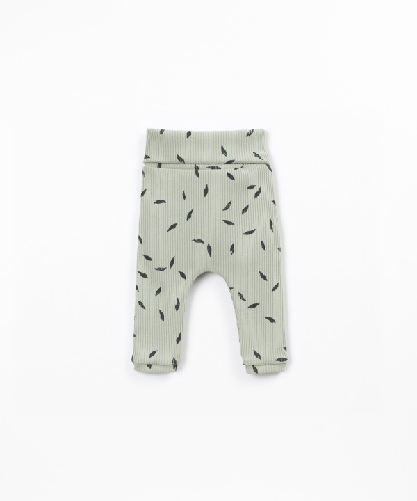 Leggings with little leaves print