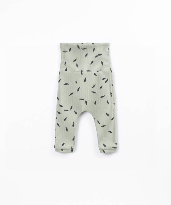 Leggings with little leaves print