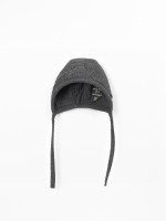 Gorro de Algod�n con Solapas Laterales y Lazos Ajustables