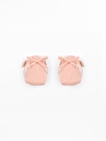 Knit shoes with ankle finish