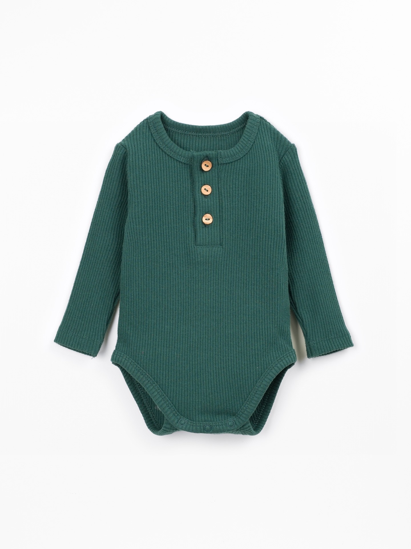 Knit body with natural fibers
