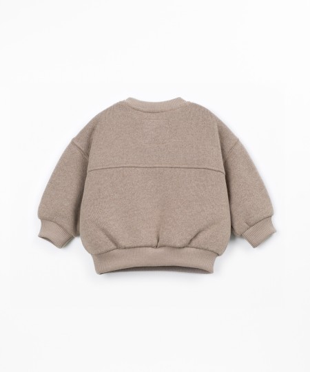 Knit sweater with recycled cotton
