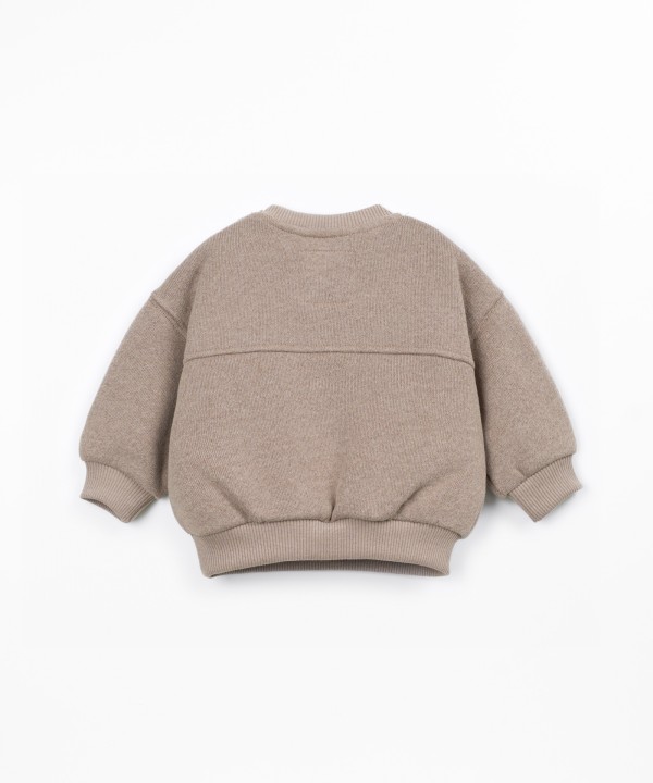 Knit sweater with recycled cotton