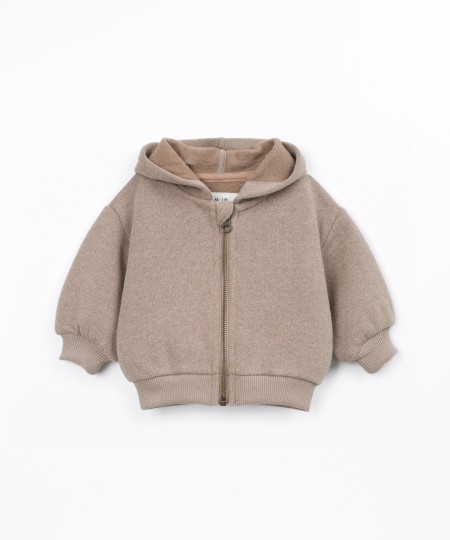 Knitted jacket with a blend of cotton and recycled fibers