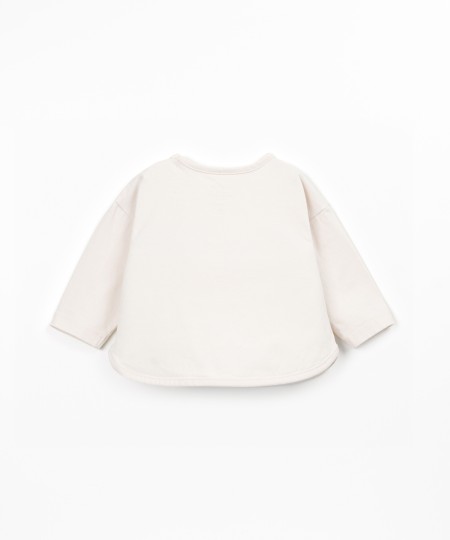 Camiseta con mezcla de fibras naturales y fibras recicladas