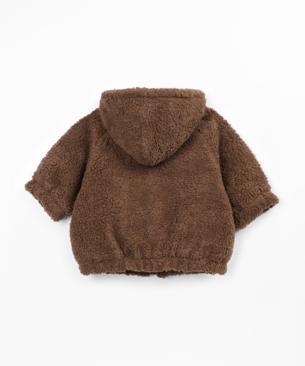 Coat with a mixture of organic cotton and recycled cotton