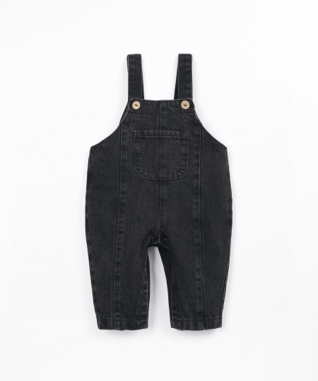 Denim dungarees with pocket