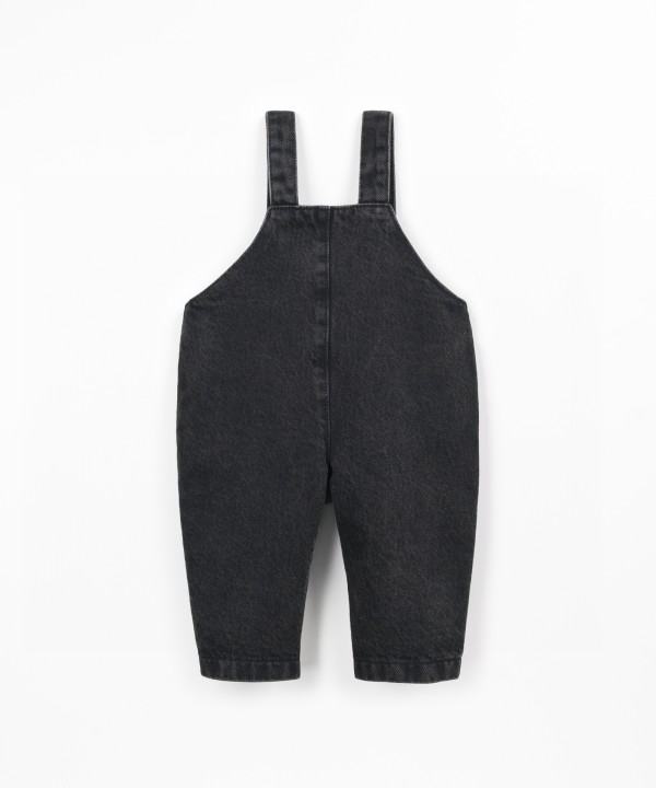 Denim dungarees with pocket