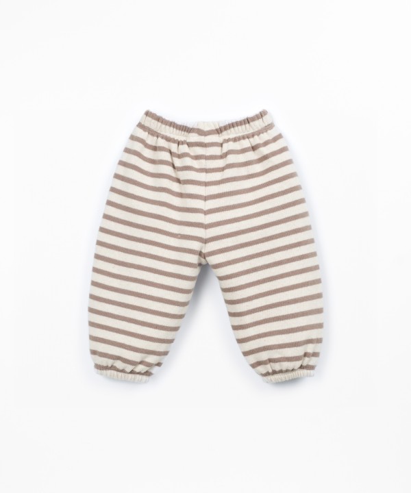 Pantaloni in maglia con fibre riciclate