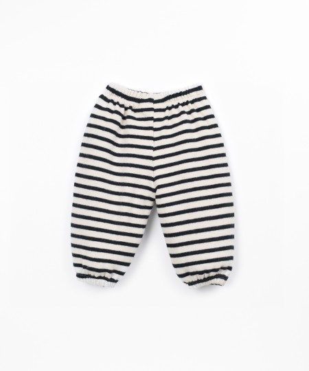 Knit pants with recycled fibers