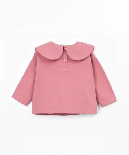 Camiseta con cuello