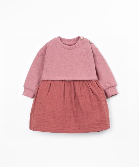 Dress with knit and fabric mix
