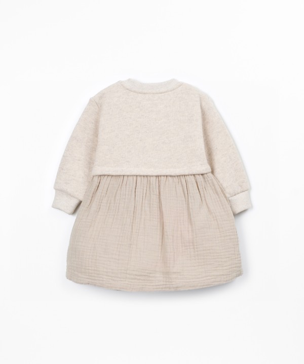 Dress with a mixture of knit and fabric