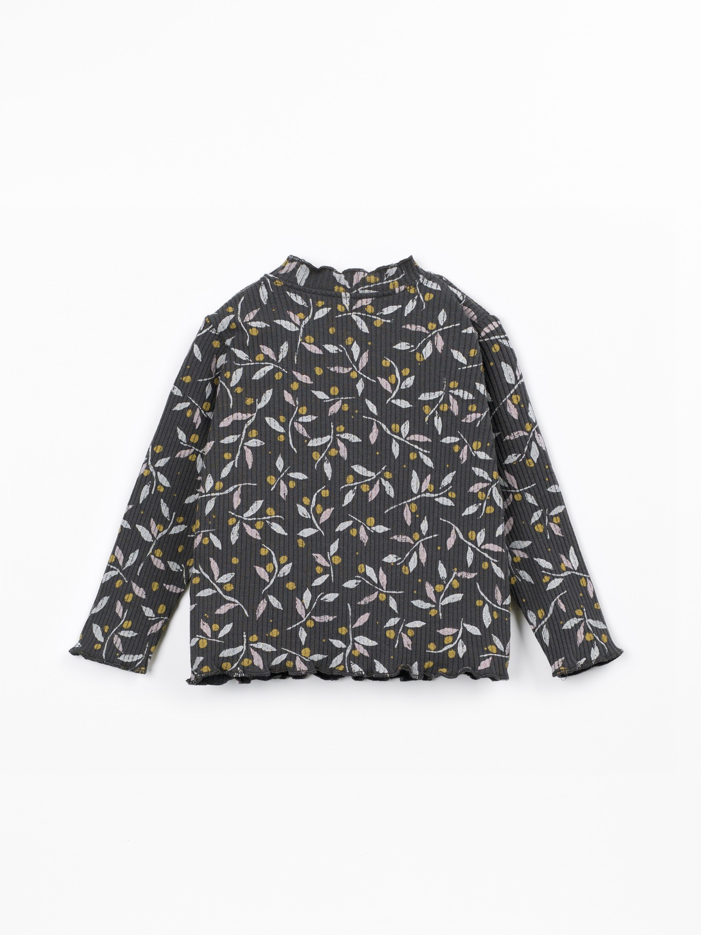 Camiseta con mezcla de fibras naturales y fibras recicladas