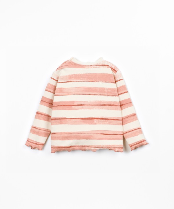 T-shirt �s riscas