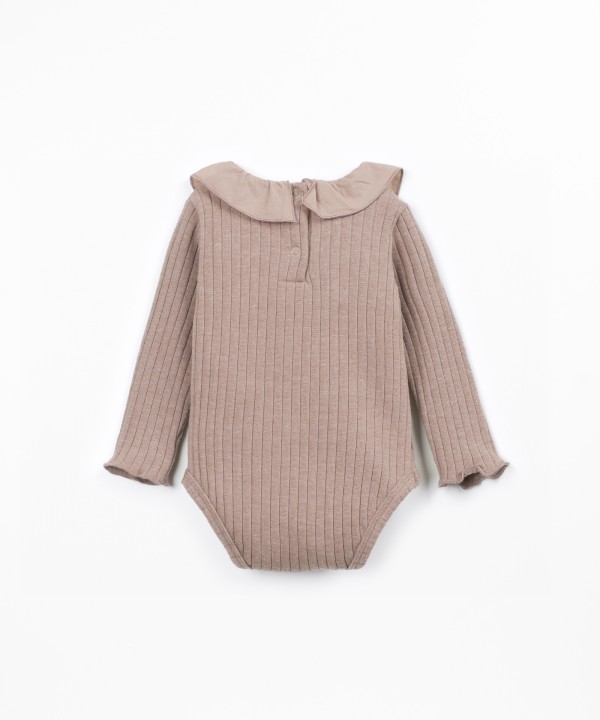 Bodysuit with a mix of natural and recycled fibers