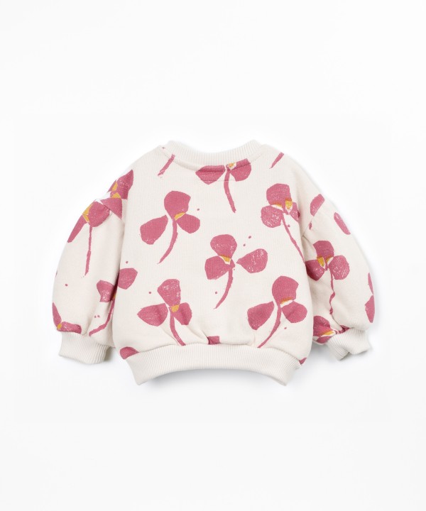 Knit sweater with print