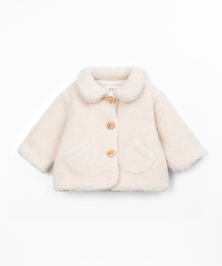 Manteau en fourrure avec col