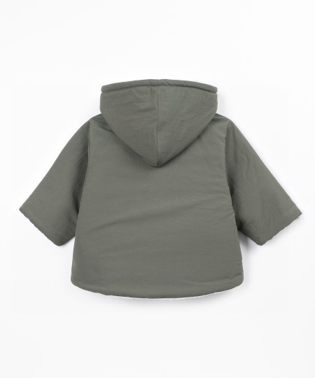 Manteau avec finition imperméable