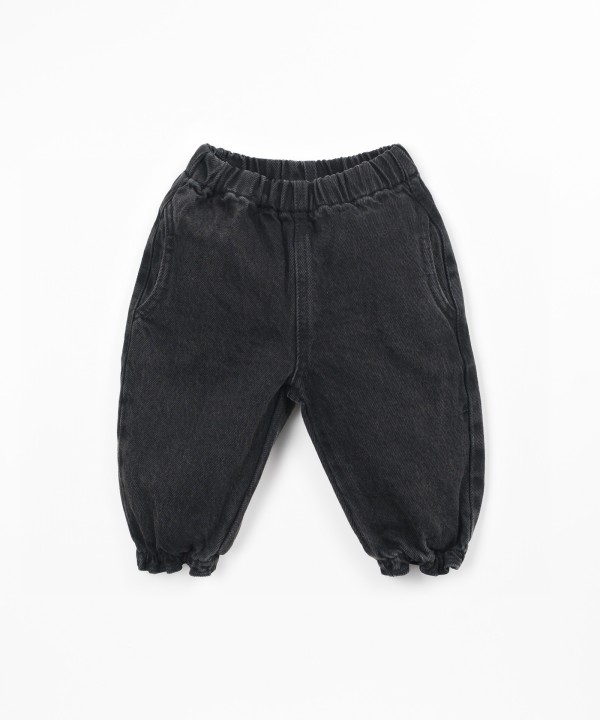 Denim pants with pockets
