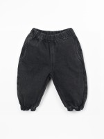 Denim pants with pockets