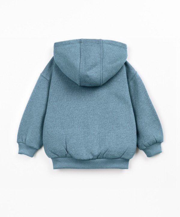Knitted jacket with hood and zipper