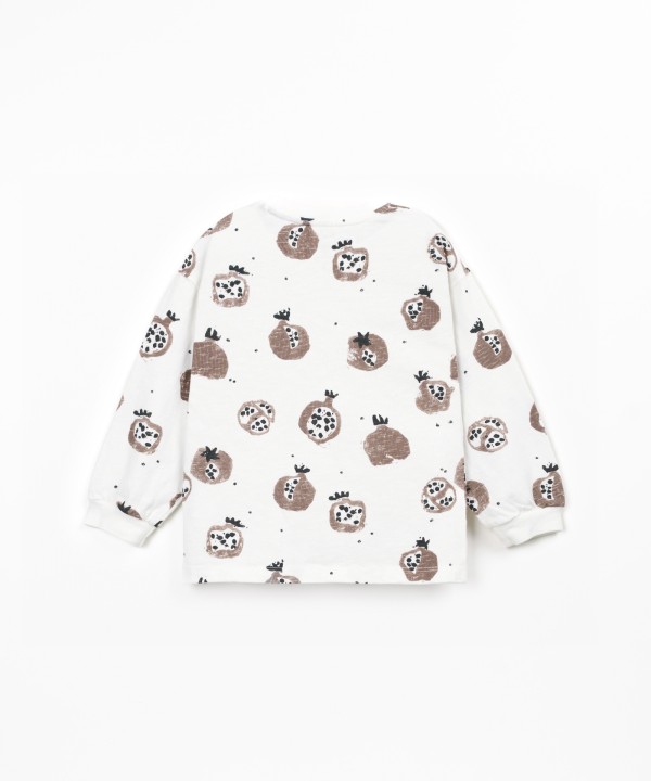 T-shirt with pomegranate print