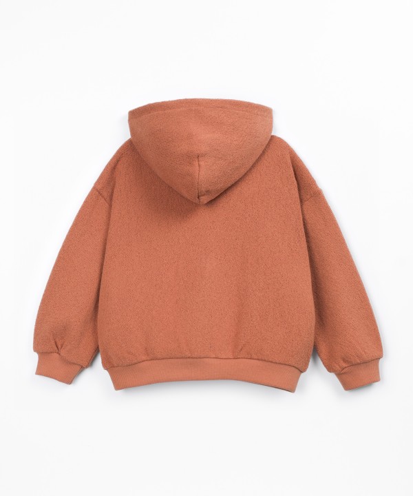 Sweater with Re(Play) yarn