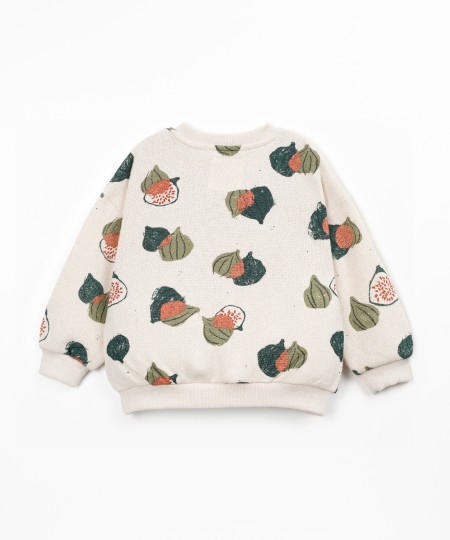 Knit sweater with recycled fibers