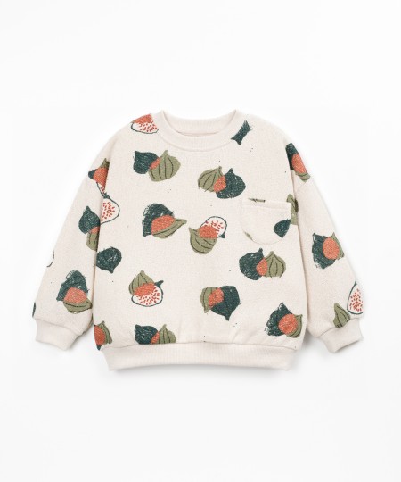 Knit sweater with recycled fibers