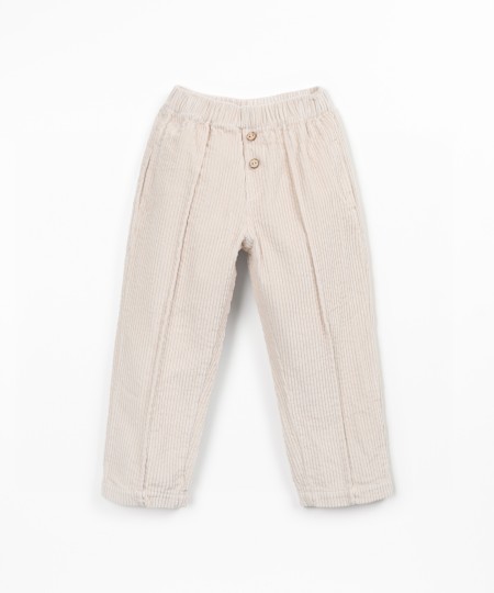Corduroy pants with pockets
