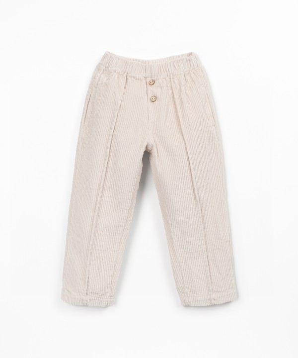 Corduroy pants with pockets