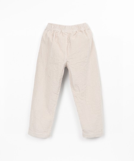 Corduroy pants with pockets