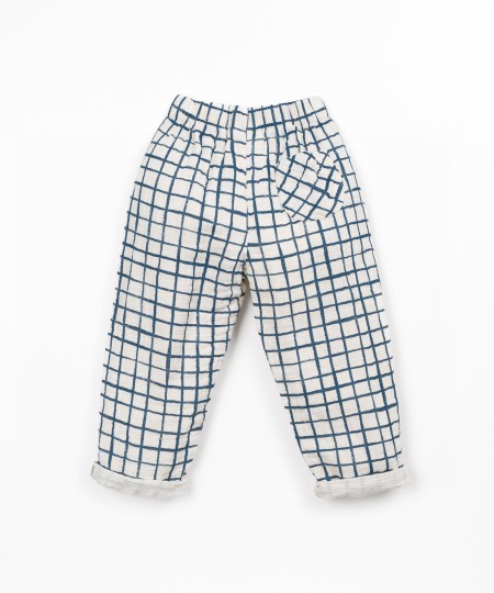 Trousers and fabric in natural fibers