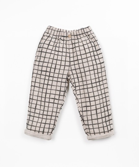 Trousers and fabric in natural fibers