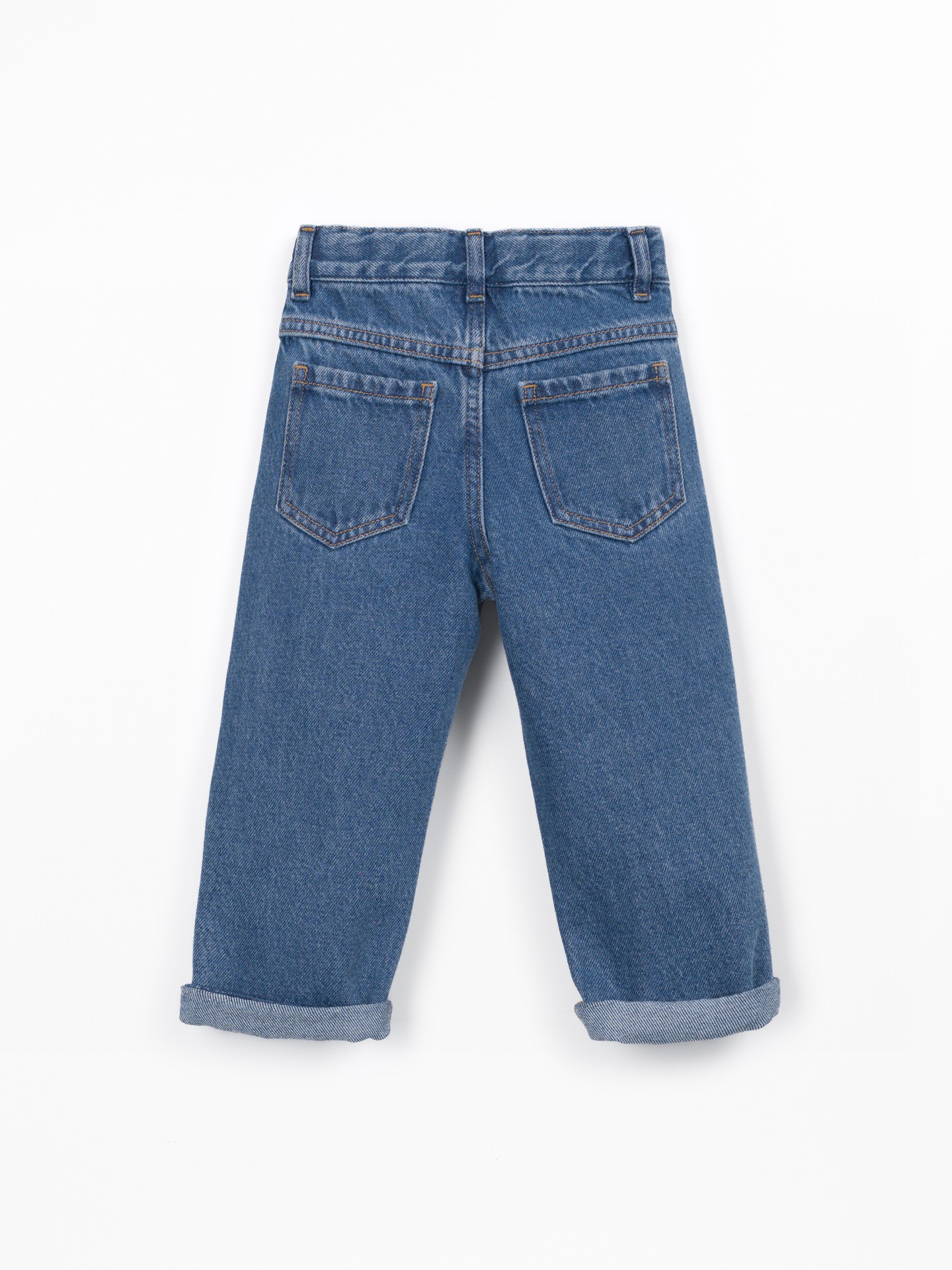 Pantalones vaqueros con cinturón ajustable