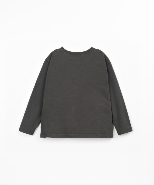Knit T-shirt with recycled cotton