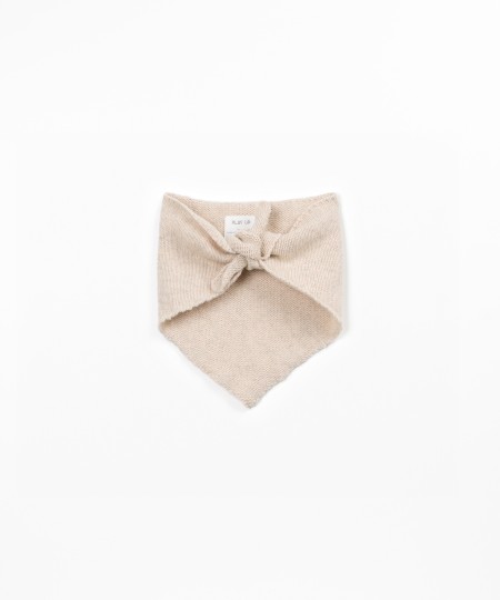 Knitted wool collar