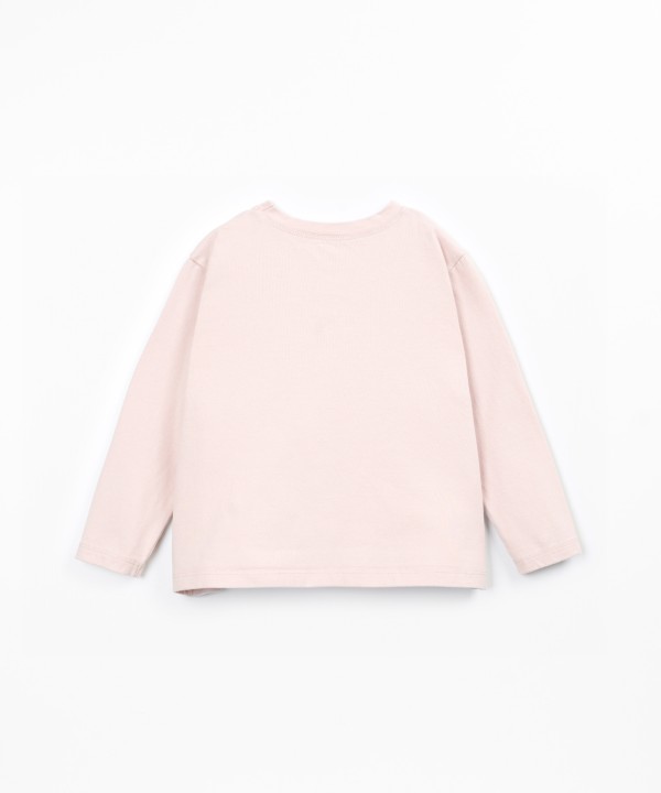 Knitted T-shirt with recycled cotton