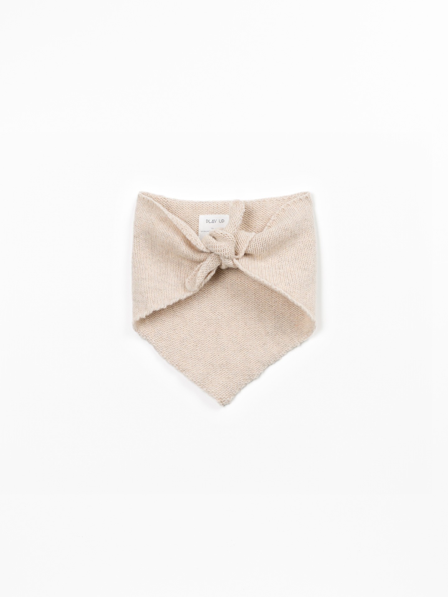 Knitted wool collar