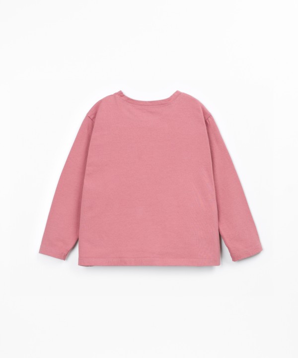 Knitted T-shirt with recycled cotton