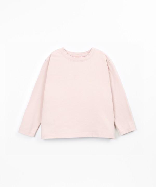 Knitted T-shirt with recycled cotton