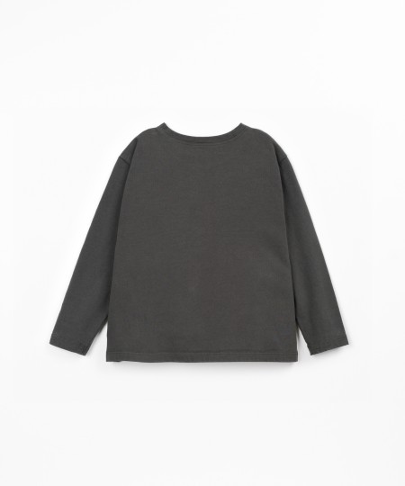 Knit T-shirt with recycled cotton