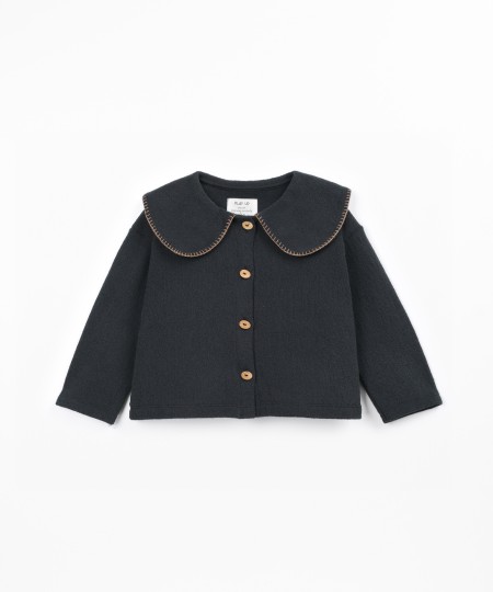 Knitted jacket with collar