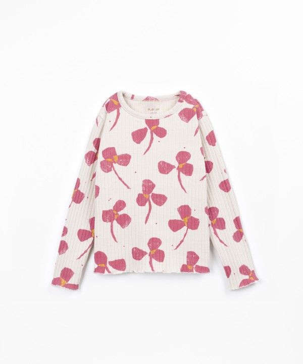 Knitted T-shirt with recycled fibre blend