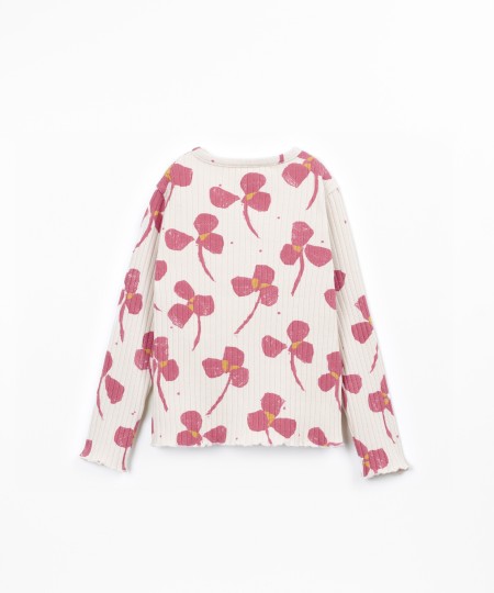 Knitted T-shirt with recycled fibre blend