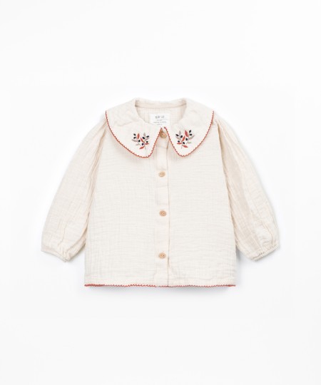 Woven blouse with collar